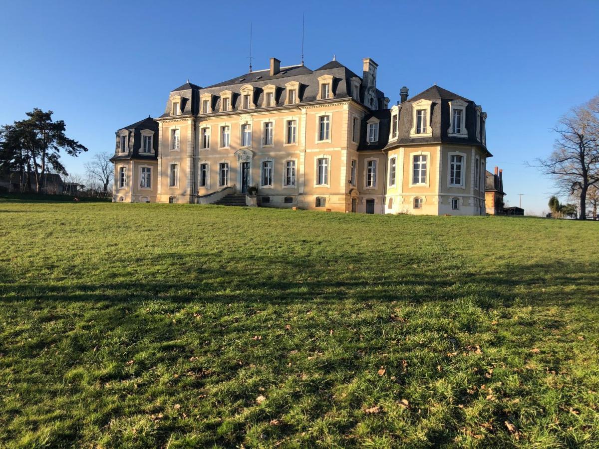 Chambre Romantique Dans Le Chateau De La Bouchatte Chazemais Bagian luar foto
